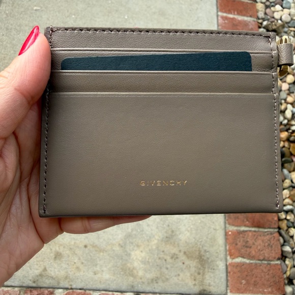 Givenchy 4G Card Holder - Picture 11 of 12